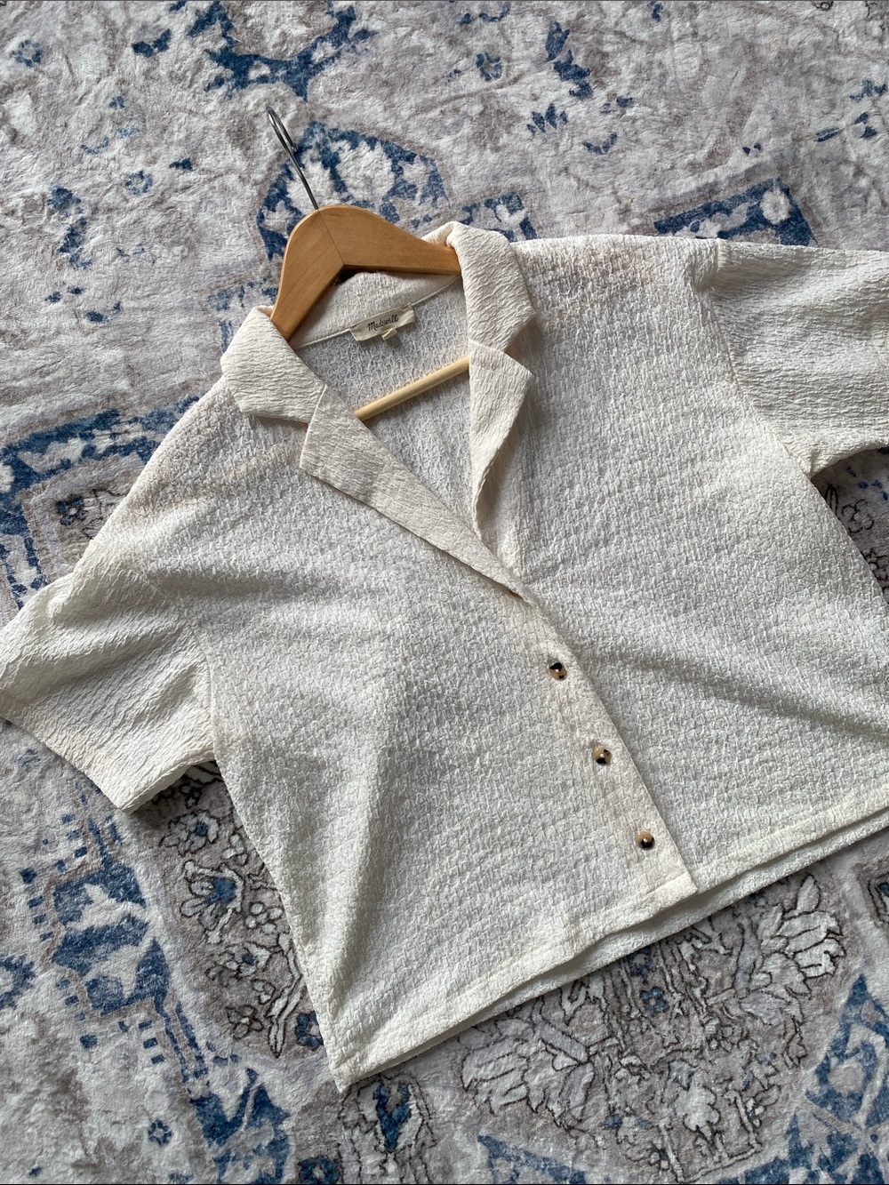Like new! Madewell Textured Semi-Sheer Crinke Boxy Short Sleeve Top